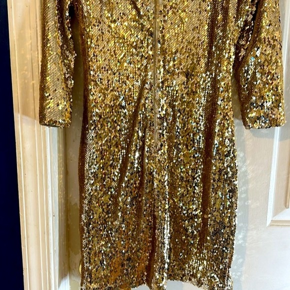 NWT Women’s Lulu’s Gold Sequined Mini Dress Size Small - Picture 8 of 9